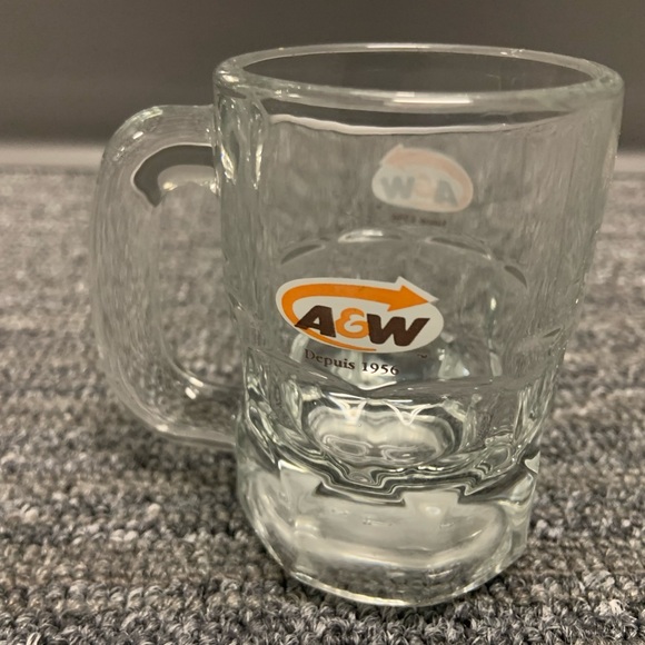 Collectable mint condition three A&W mugs 3.5 inches high 2 inch diameter. - Picture 4 of 8